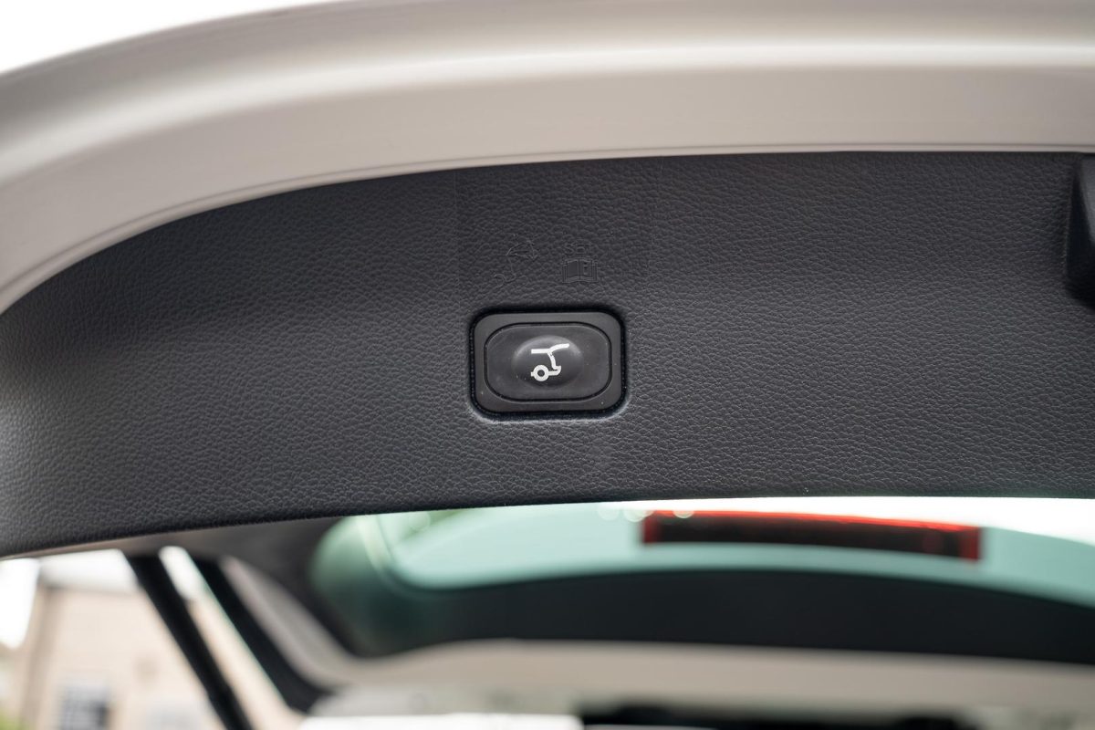 2022 Ford Everest Titanium