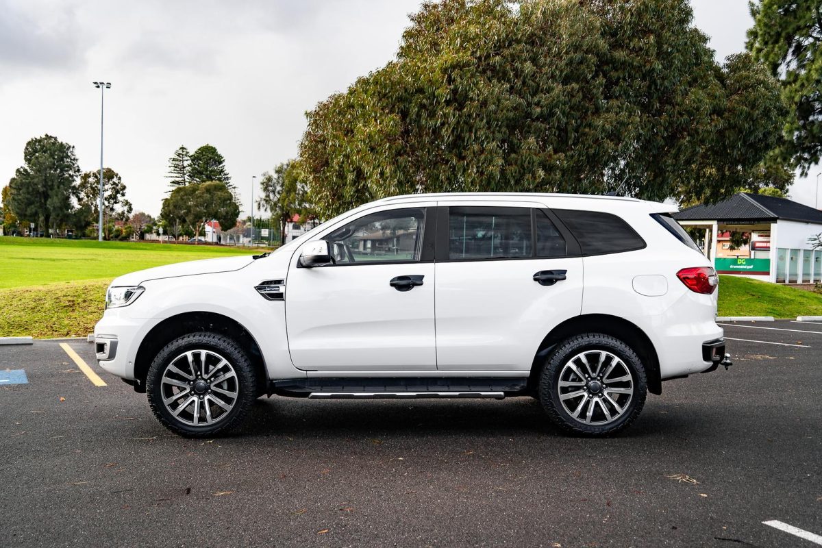 2022 Ford Everest Titanium