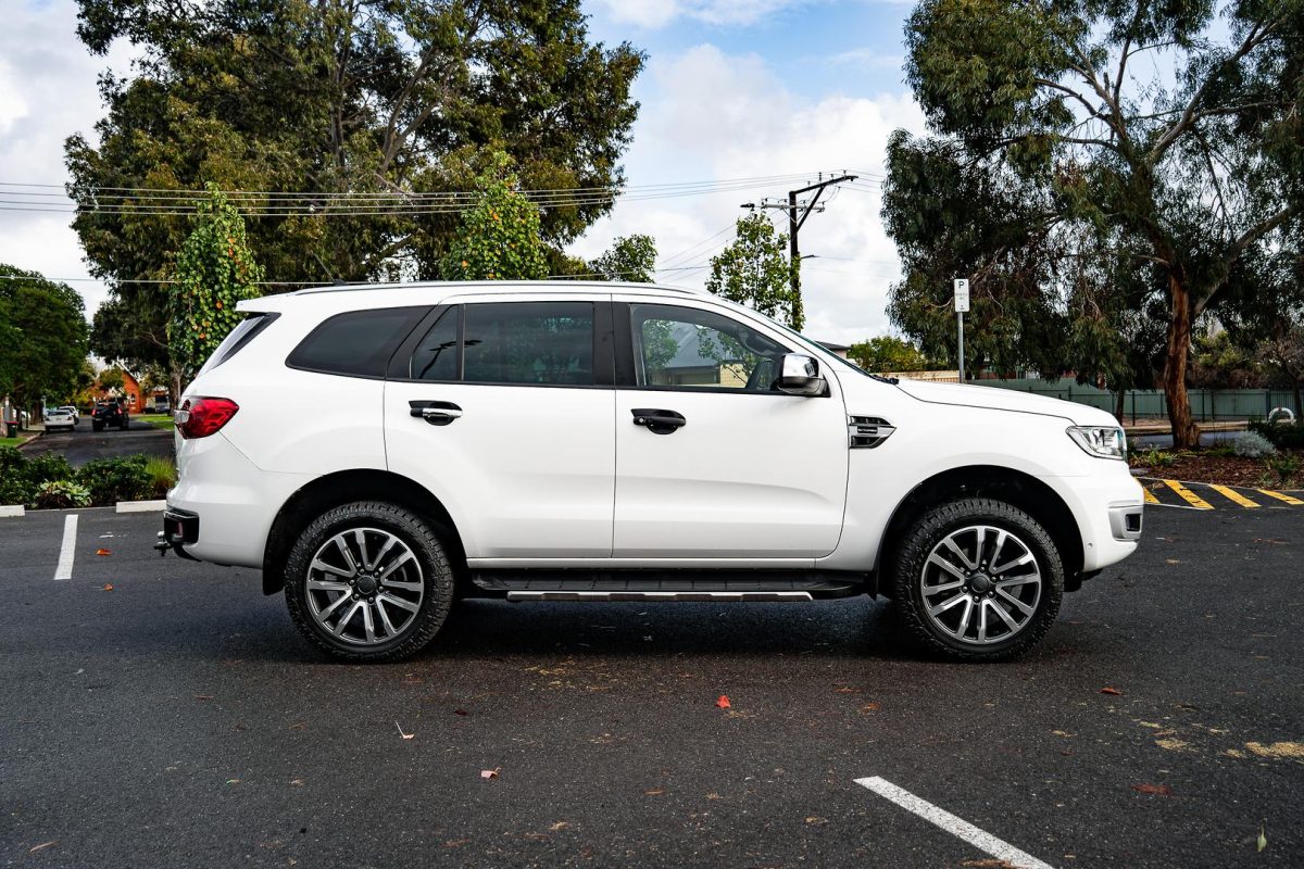 2022 Ford Everest Titanium