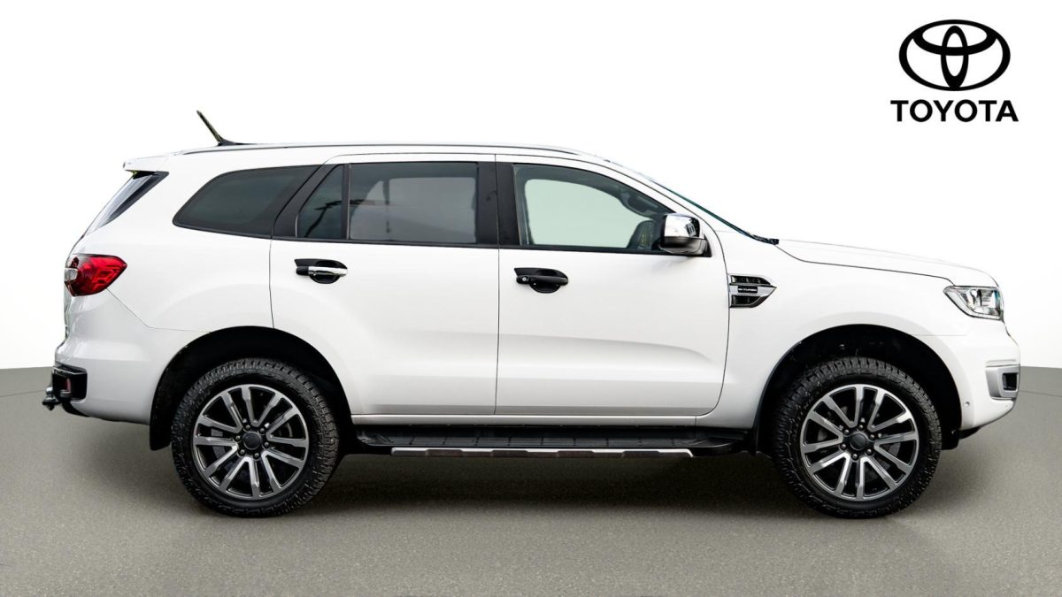 2022 Ford Everest Titanium