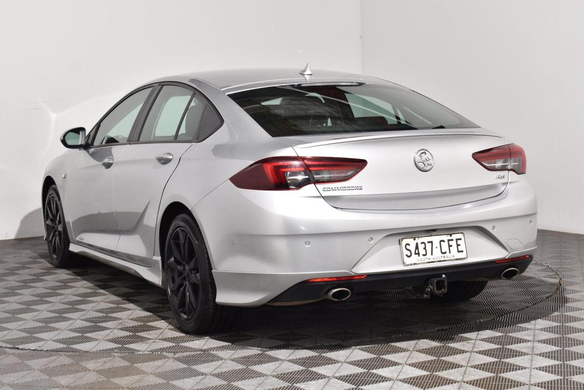 2018 Holden Commodore RS