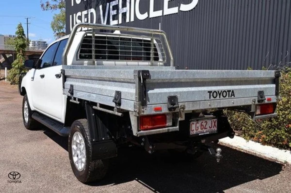 2022 Toyota Hilux SR