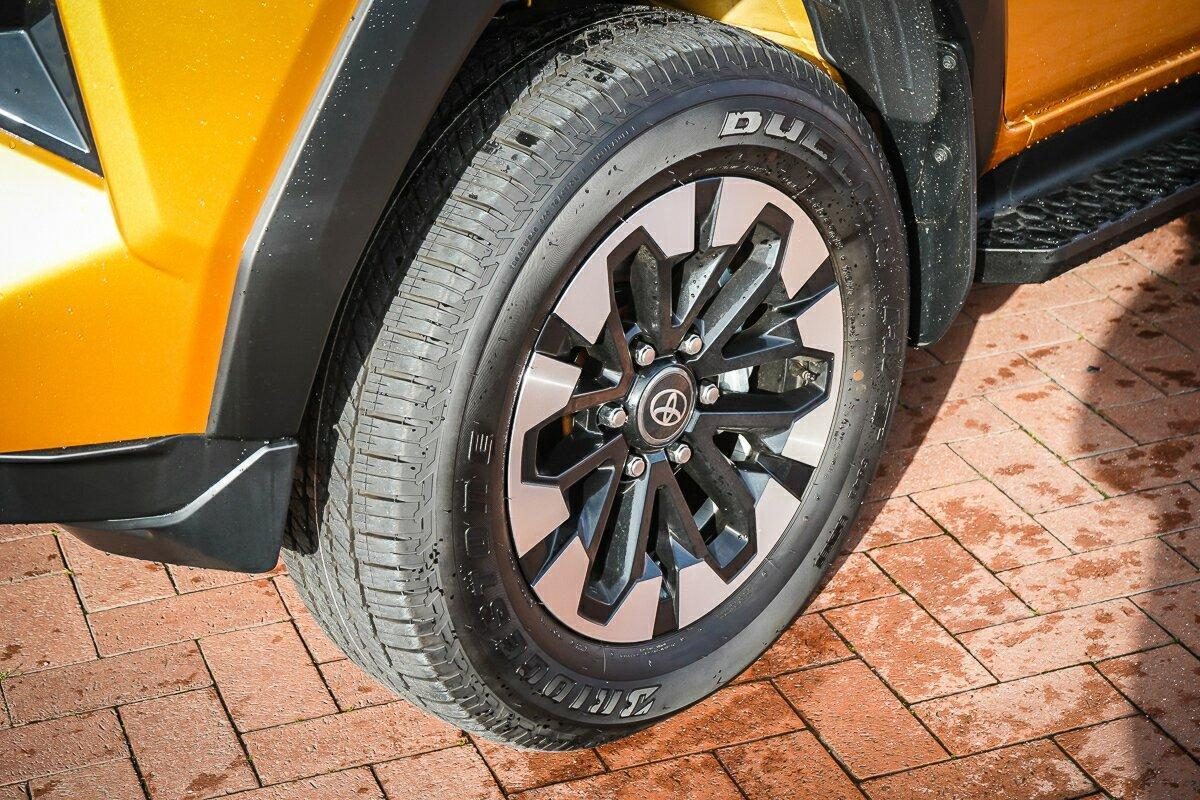 2026 Toyota Hilux 4x4 SR5+