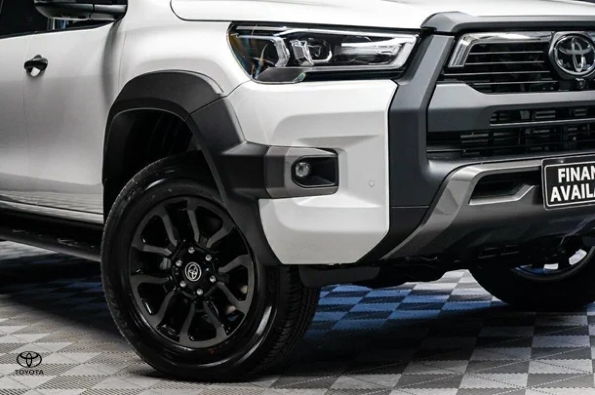 2025 Toyota Hilux 4x4 Rogue