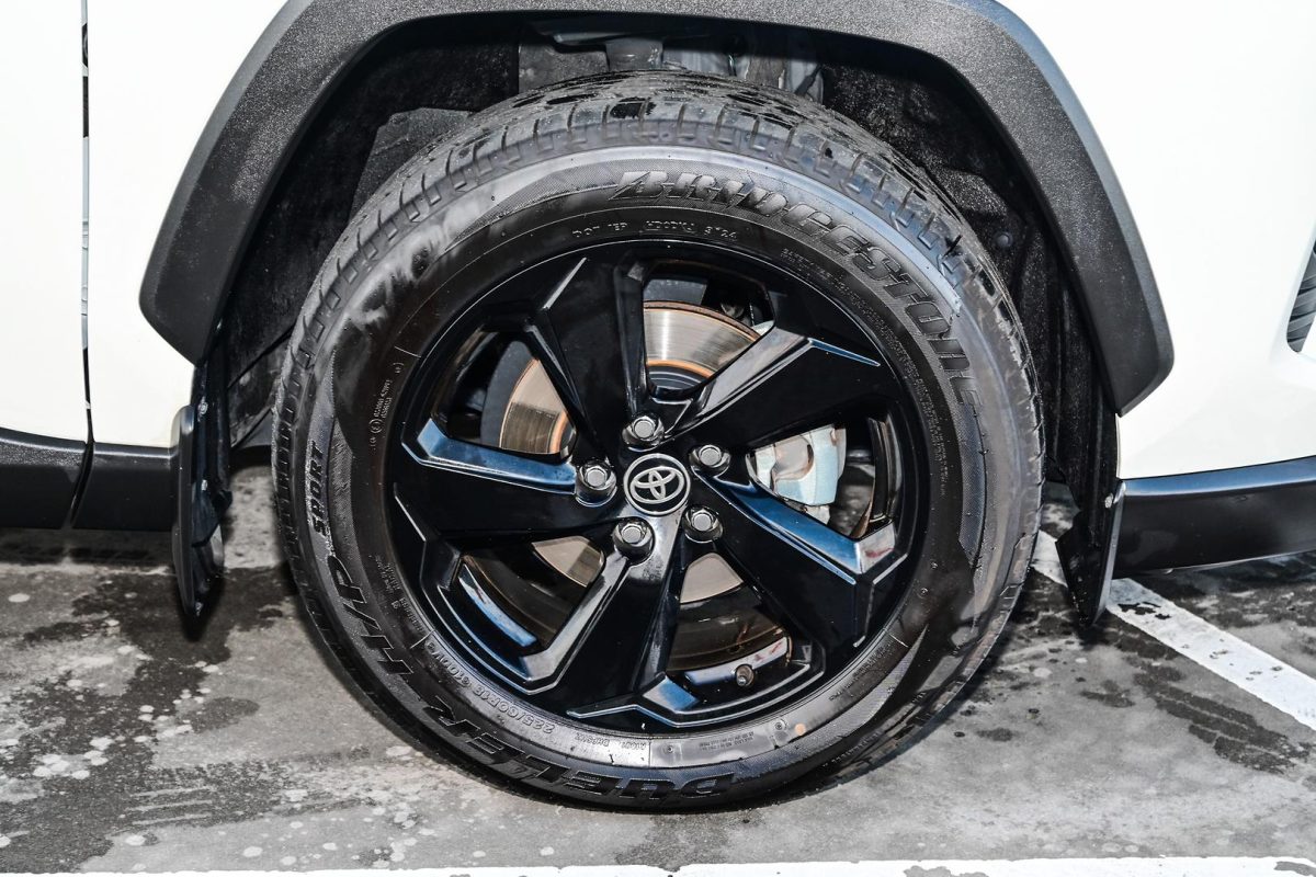2020 Toyota RAV4 Hybrid Cruiser-2WD
