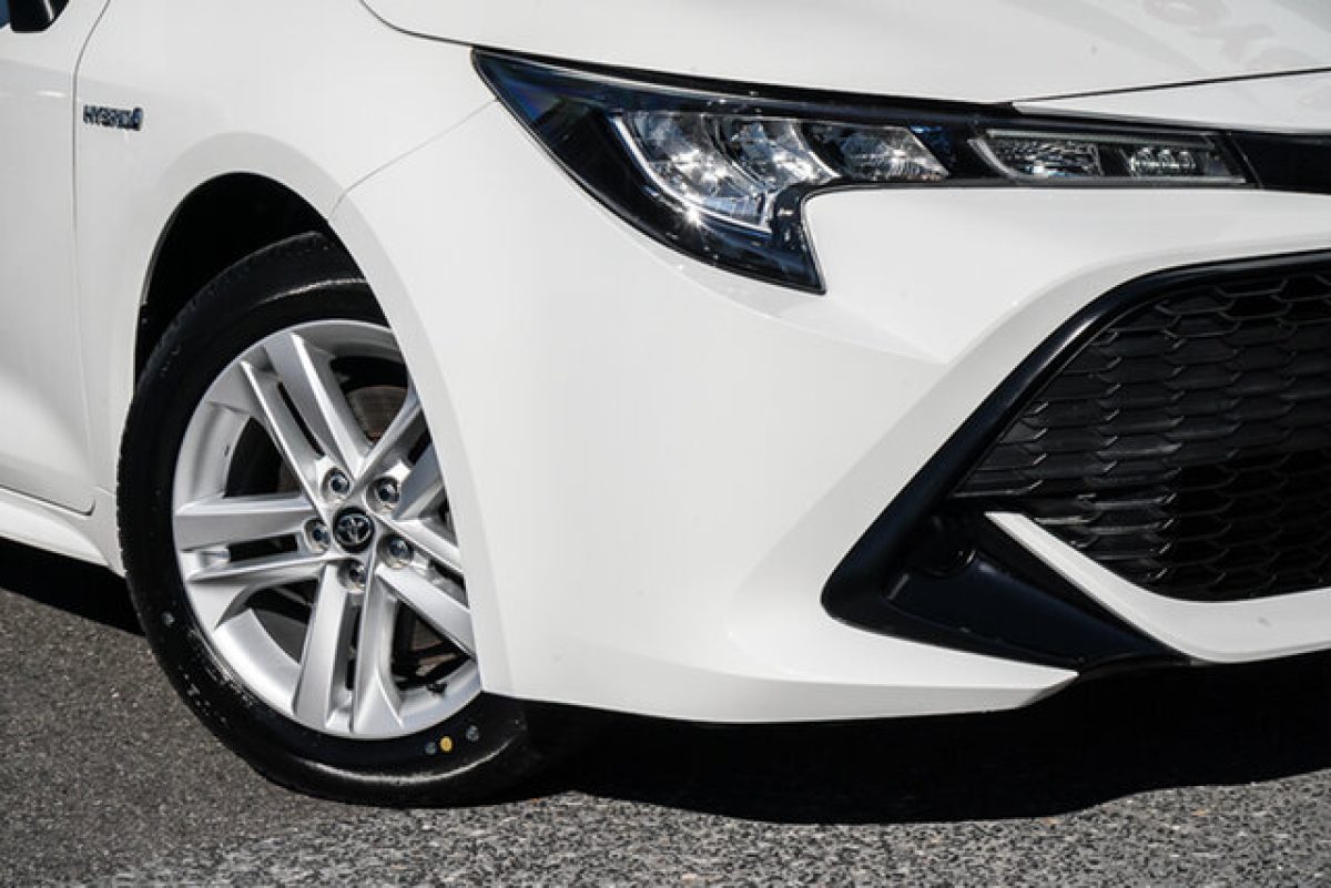 2020 Toyota Corolla Hatch Hybrid Ascent Sport