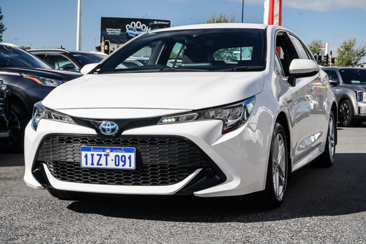 2020 Toyota Corolla Hatch Hybrid Ascent Sport