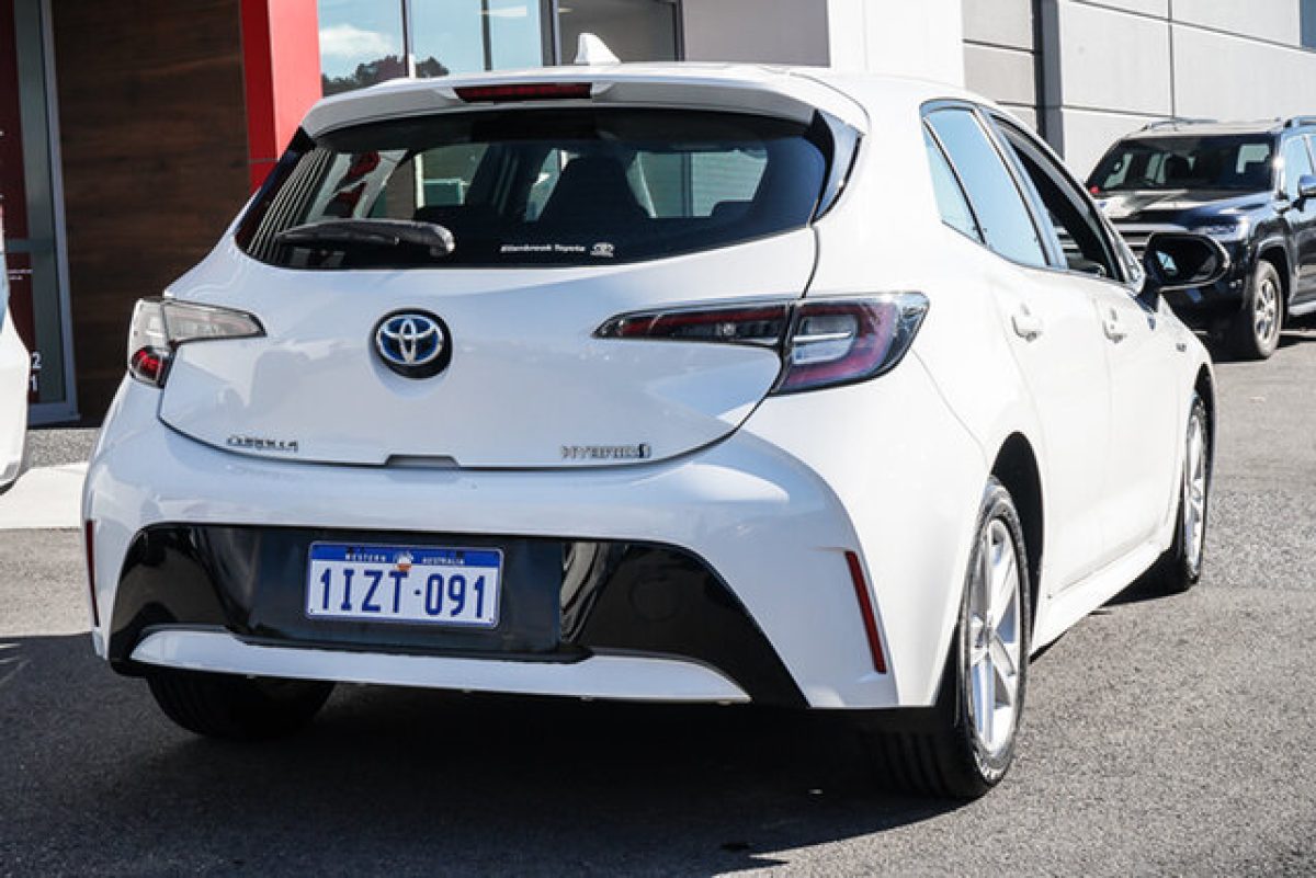 2020 Toyota Corolla Hatch Hybrid Ascent Sport