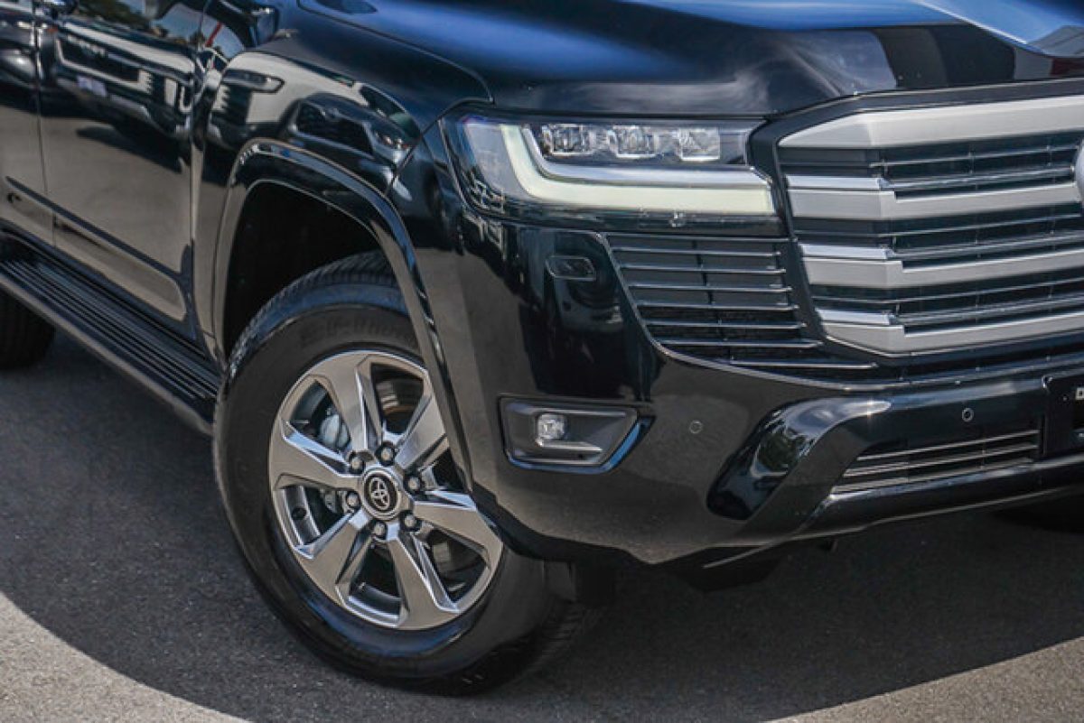 2025 Toyota Landcruiser Sahara