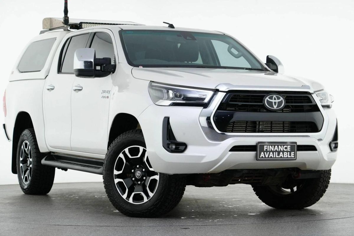 2020 Toyota Hilux 4x4 SR5