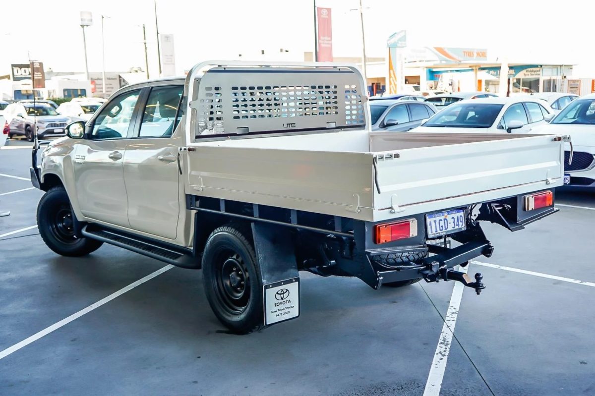 2023 Toyota Hilux 4x4 SR
