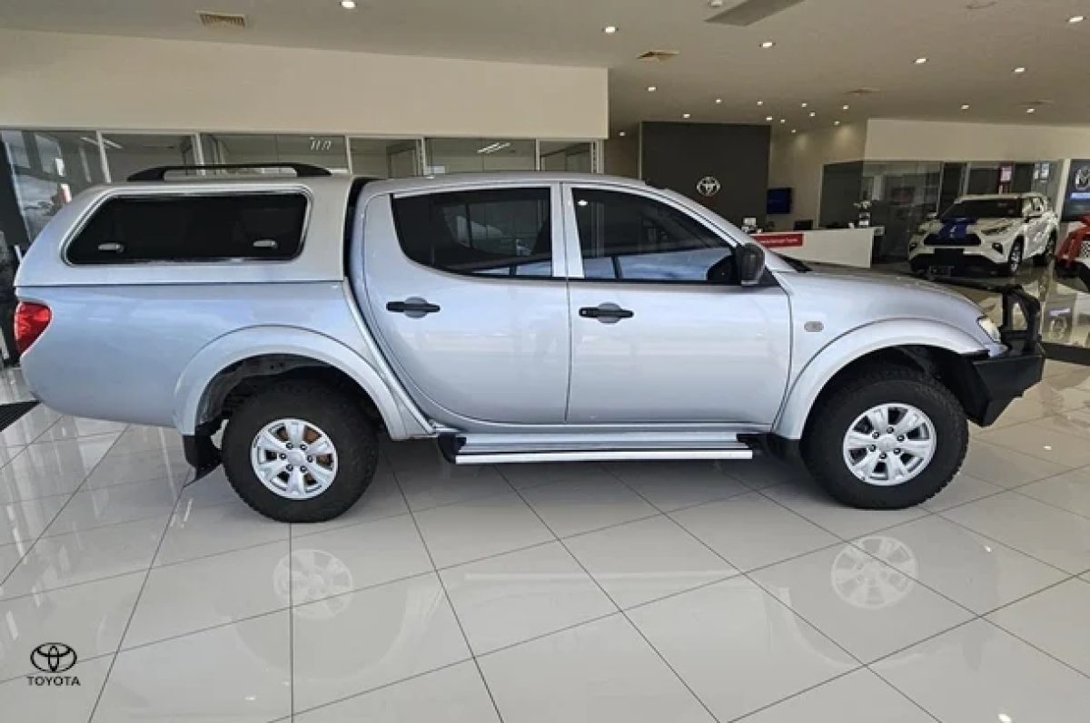 2015 Mitsubishi Triton GLX