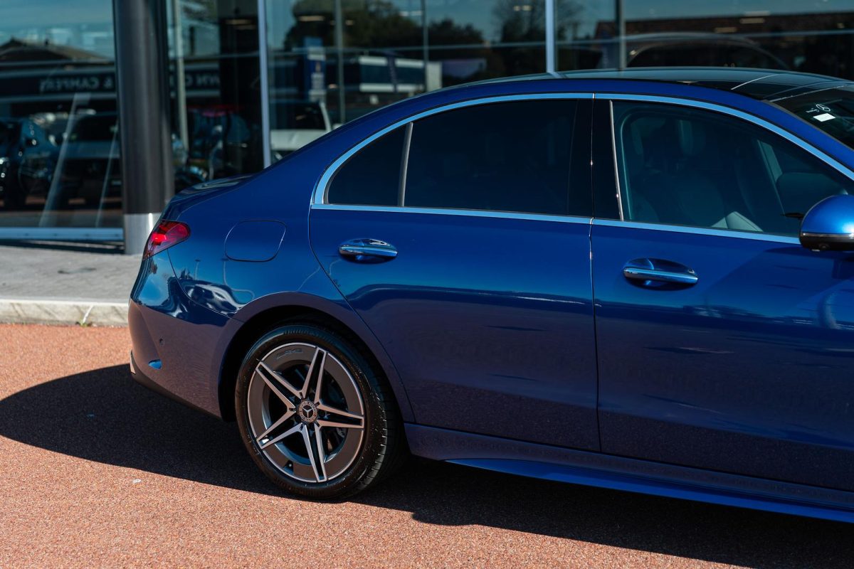 2025 Mercedes-Benz C-Class C350 e Auto