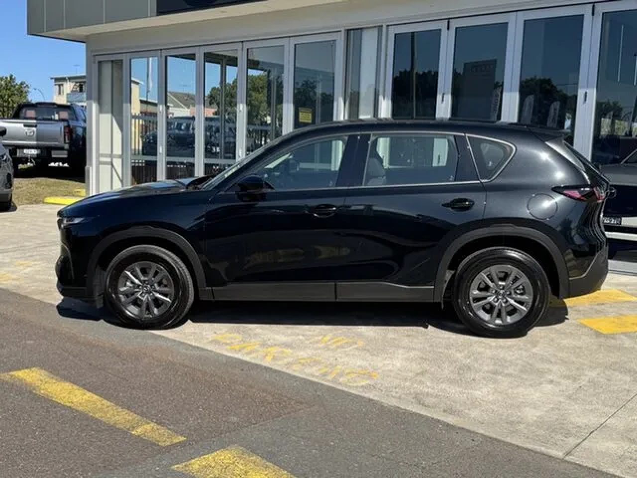 2026 Mazda CX-5 KM0HA0 G25 SKYACTIV-Drive i-ACTIV AWD Pure Jet Black 6 Speed Sports Automatic Wagon