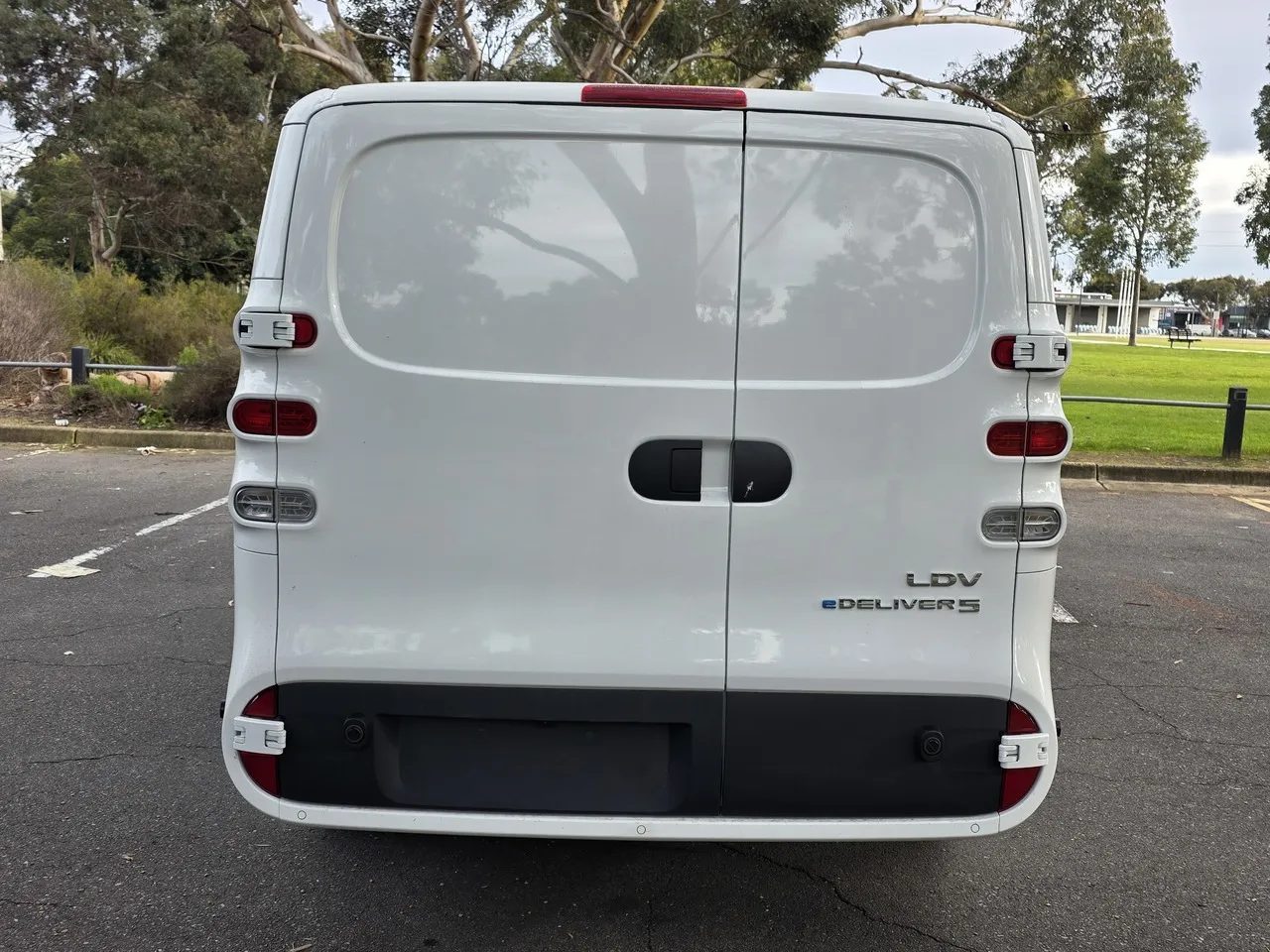 2026 LDV Edeliver 5 EVA1C Low Roof SWB Blanc White 1 Speed Automatic Van