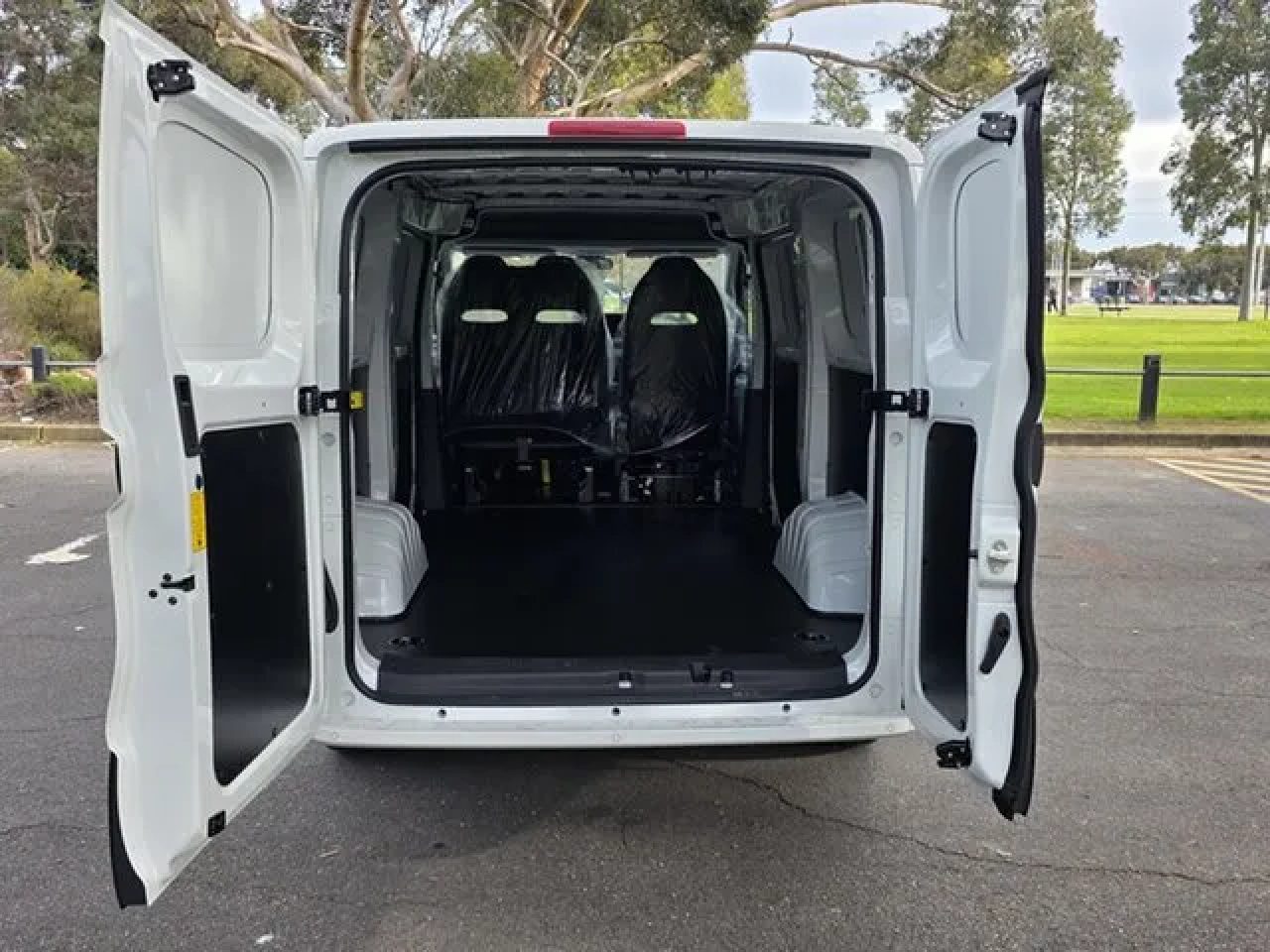 2026 LDV Edeliver 5 EVA1C Low Roof SWB Blanc White 1 Speed Automatic Van