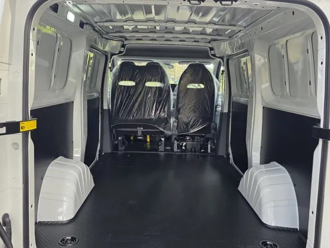2026 LDV Edeliver 5 EVA1C Low Roof SWB Blanc White 1 Speed Automatic Van