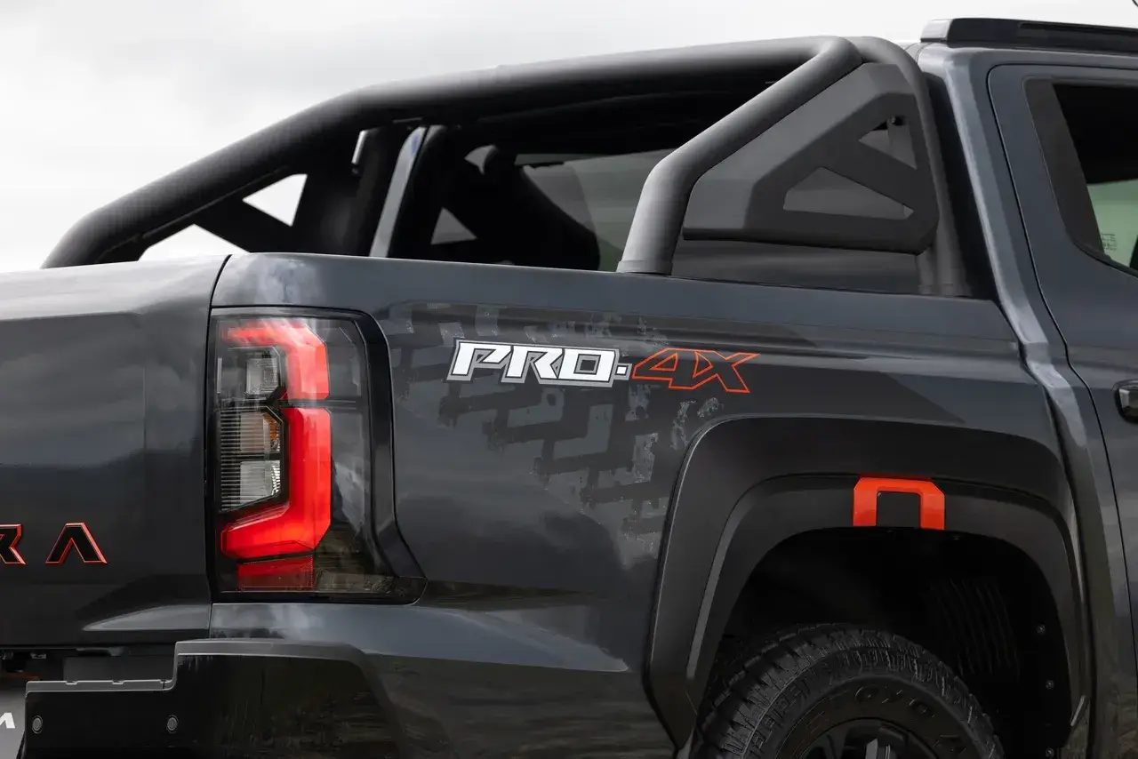 Nissan Navara Gallery