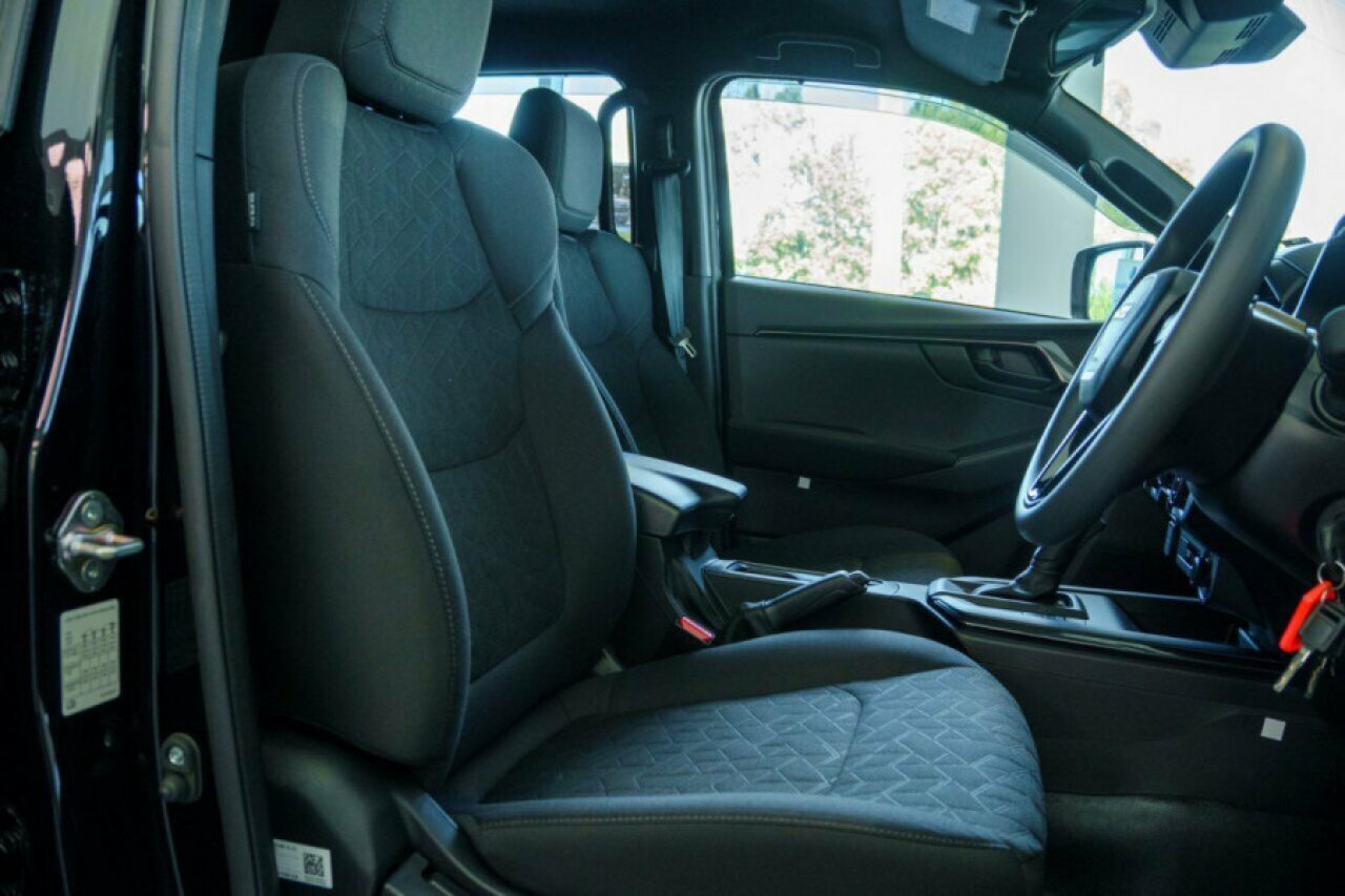 2025 Isuzu D-MAX X-RIDER 4X4 Dual Range