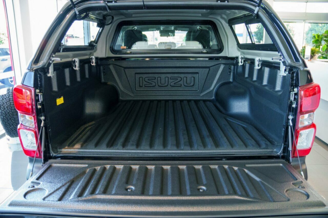 2025 Isuzu D-MAX X-RIDER 4X4 Dual Range