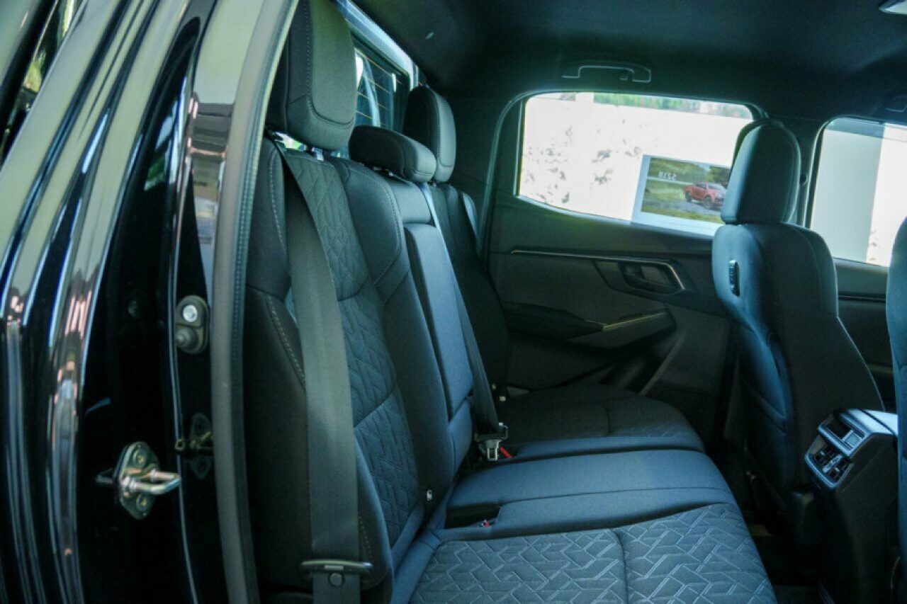 2025 Isuzu D-MAX X-RIDER 4X4 Dual Range