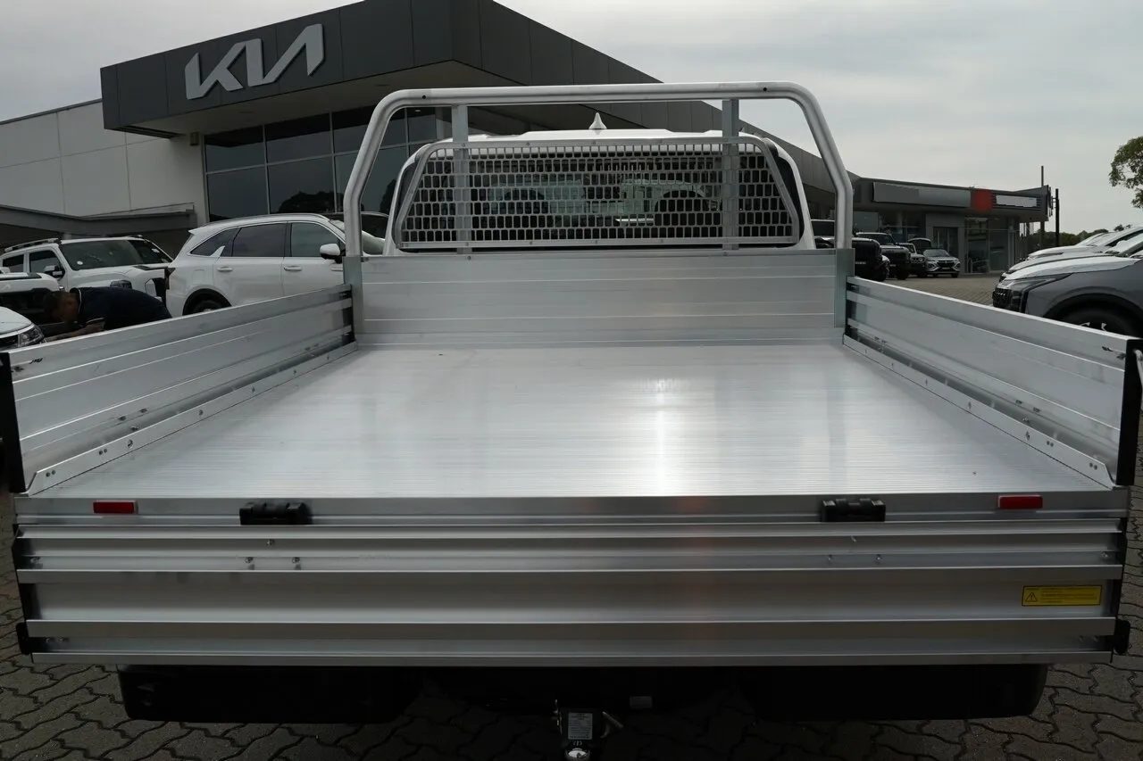 2025 Kia Tasman TK MY26 S Double Cab 4x4 Clear White 8 Speed Sports Automatic Cab Chassis