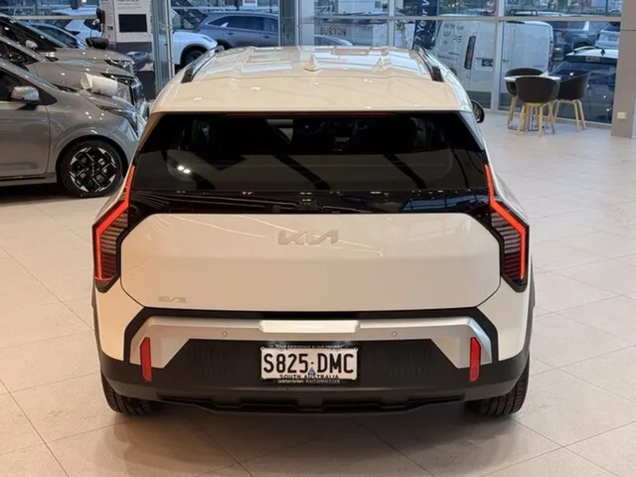 2026 Kia EV3 SV MY26 Air 2WD Standard Range Clear White 1 Speed Reduction Gear Wagon