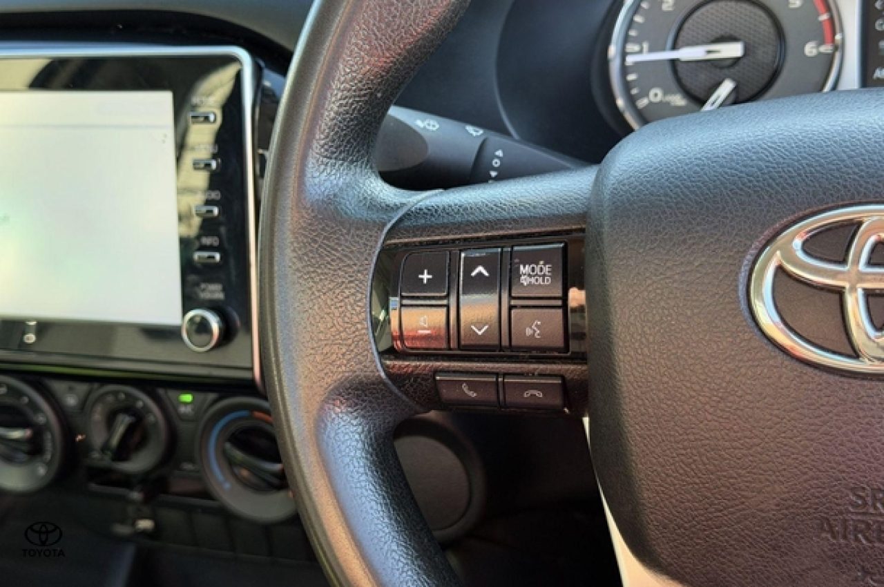 2021 Toyota Hilux SR