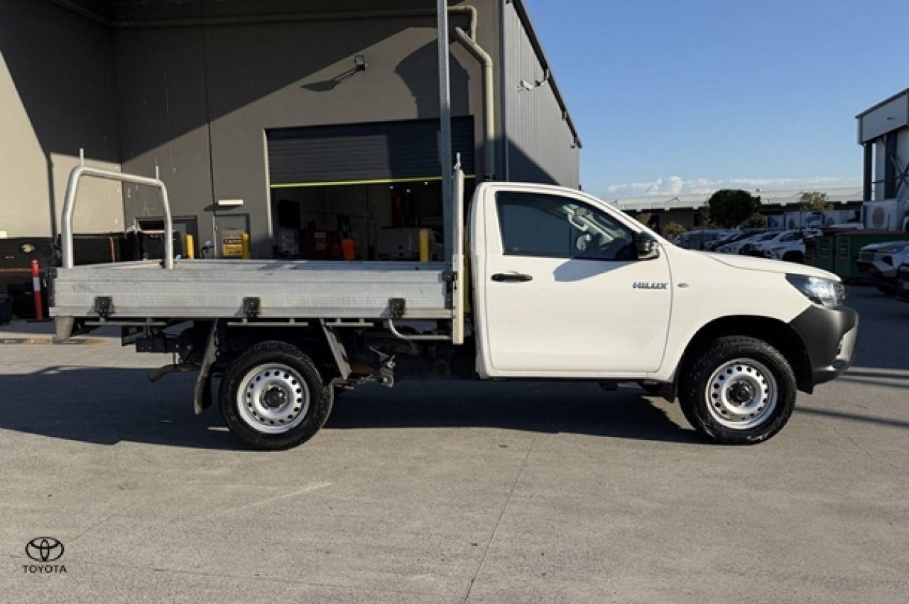 2021 Toyota Hilux SR