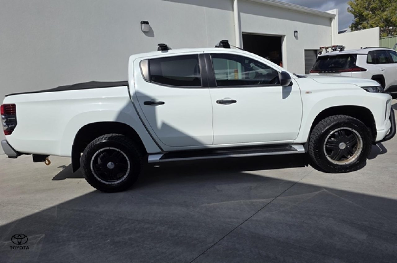 2019 Mitsubishi Triton GLX