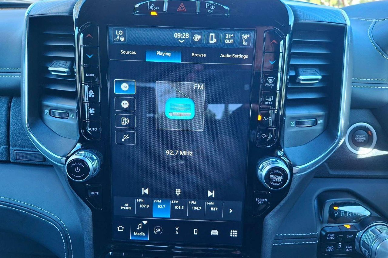 2023 DODGE RAM Laramie