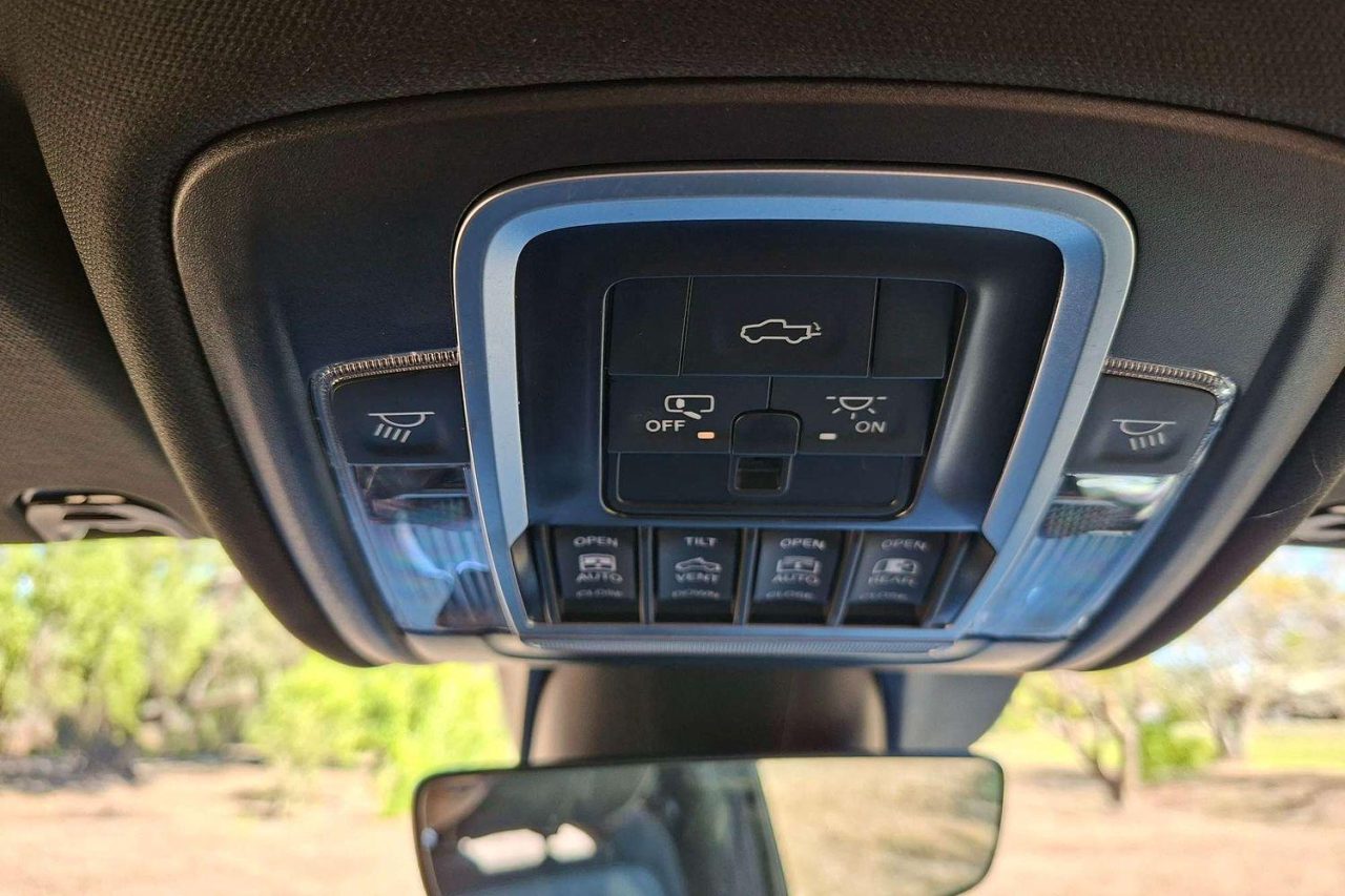 2023 DODGE RAM Laramie