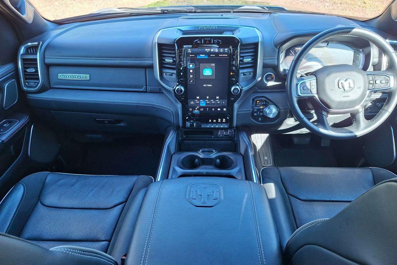2023 DODGE RAM Laramie