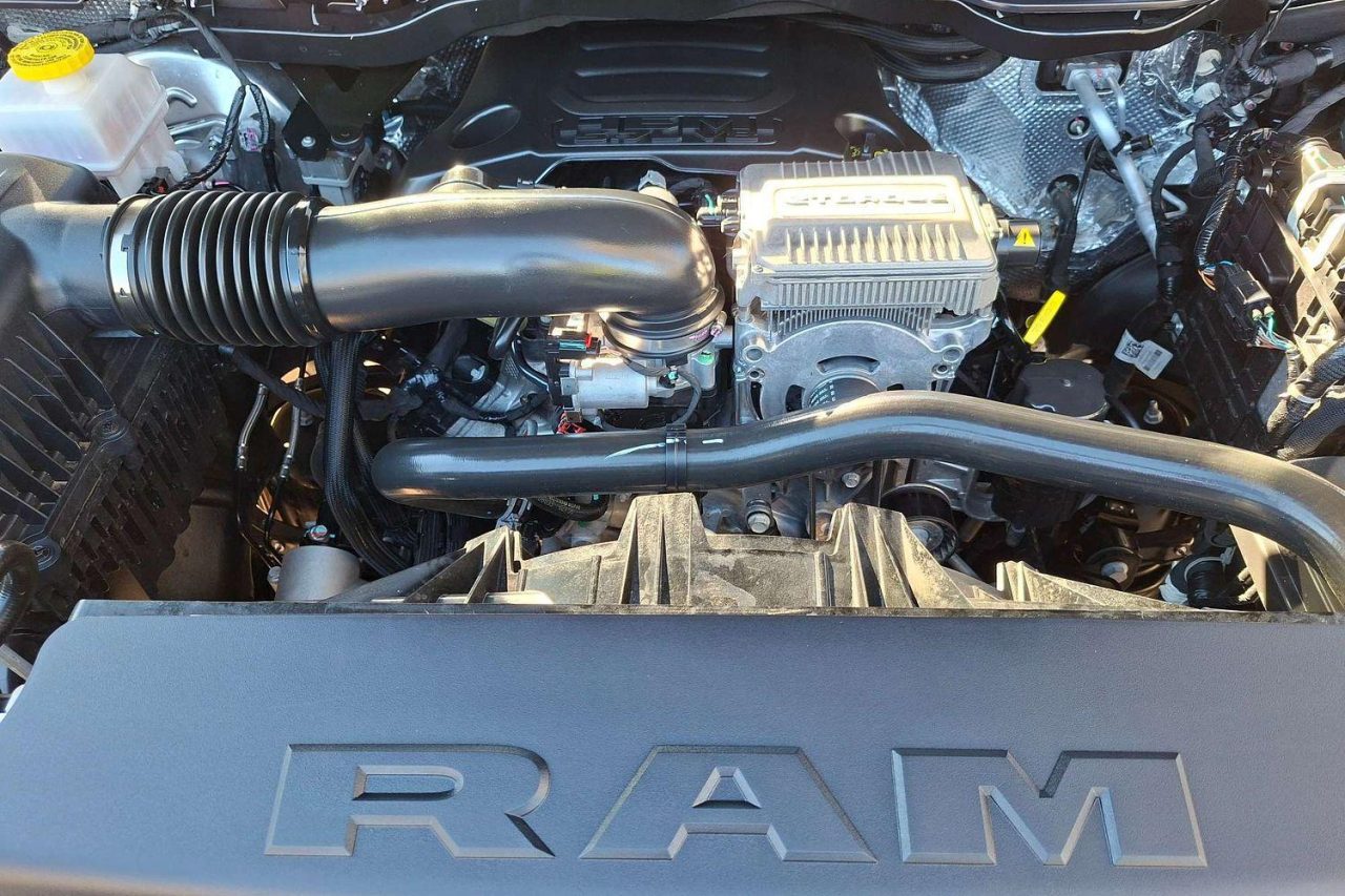 2023 DODGE RAM Laramie