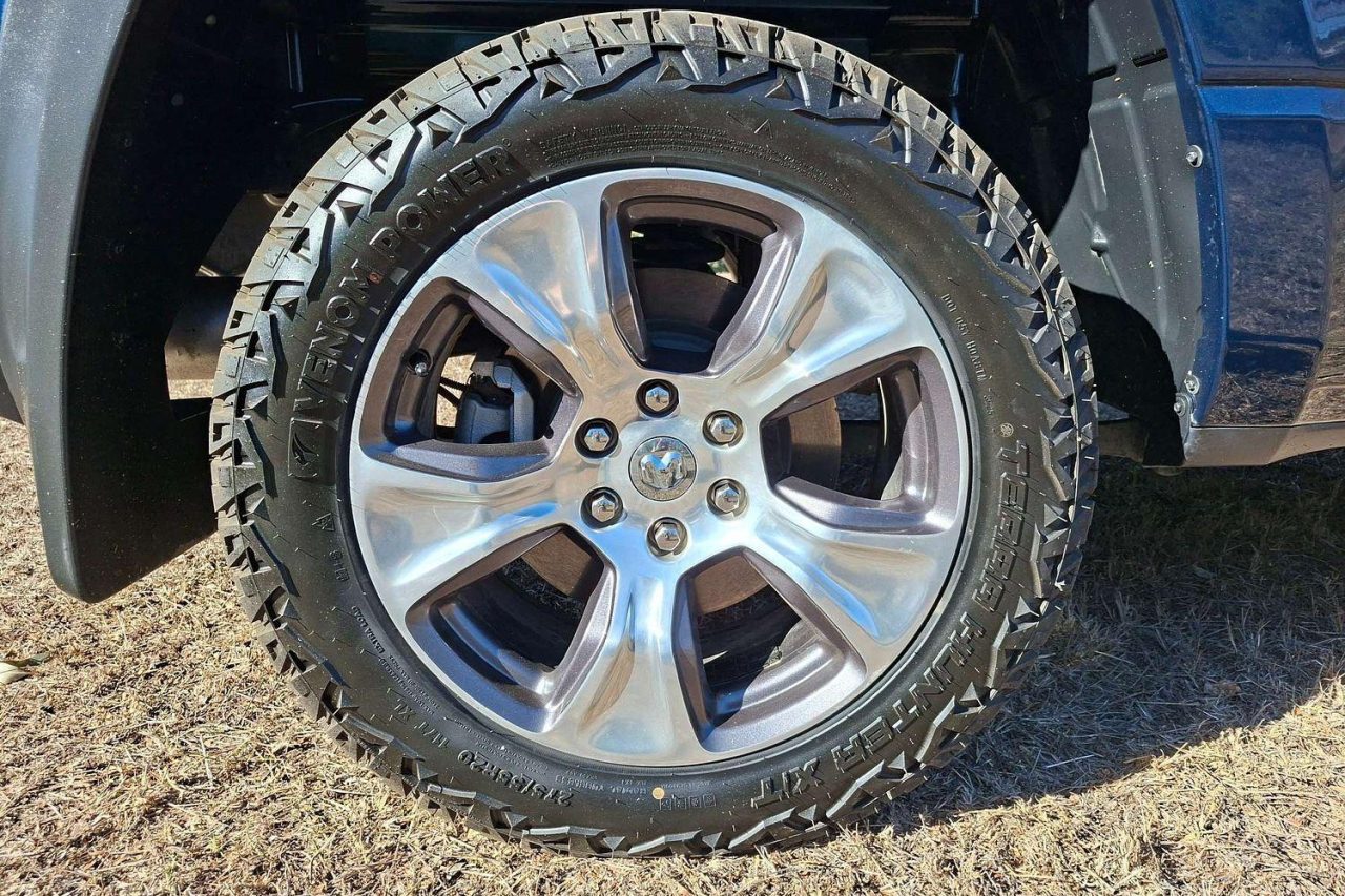 2023 DODGE RAM Laramie