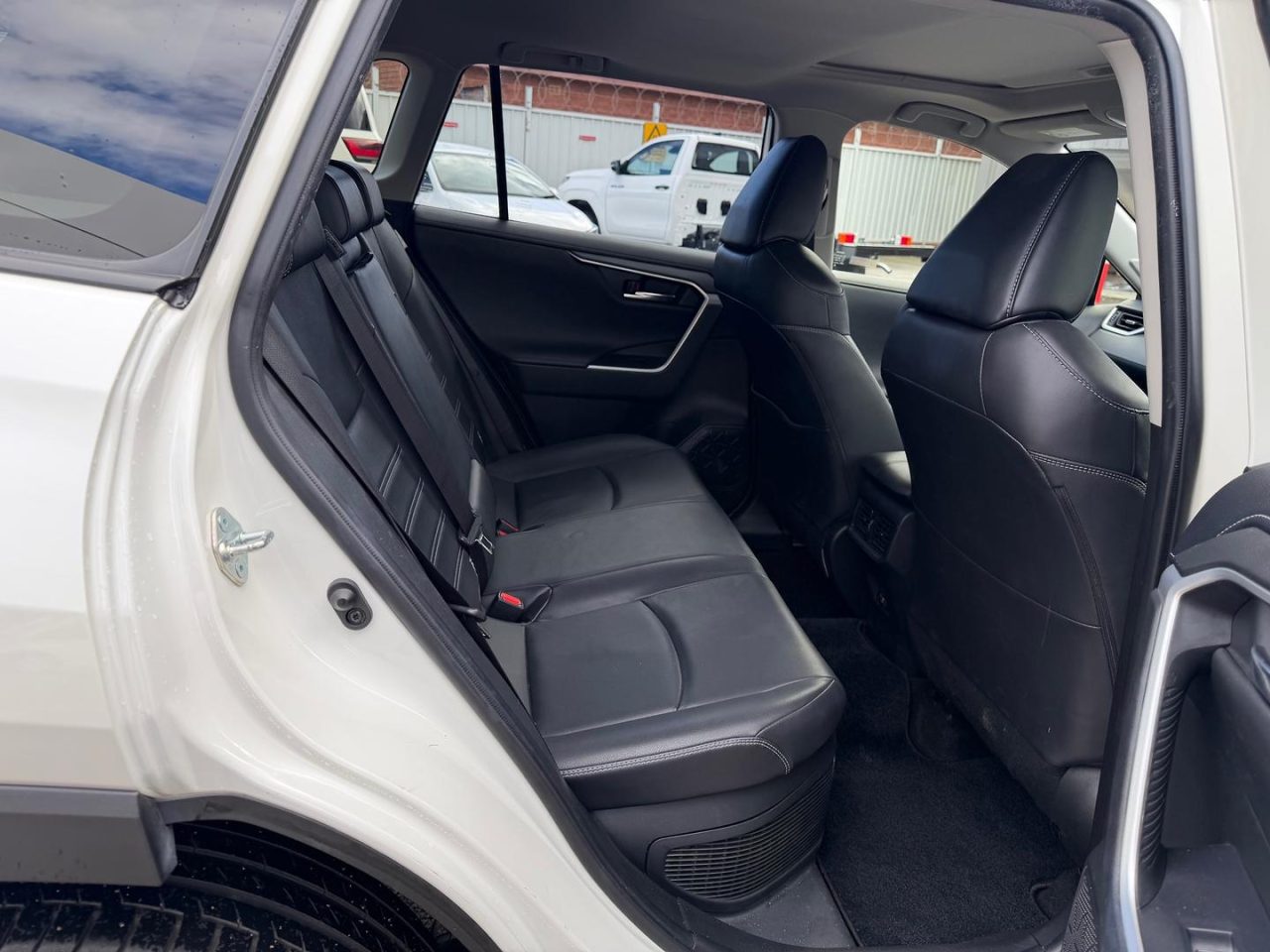 2020 Toyota RAV4 Hybrid Cruiser-AWD