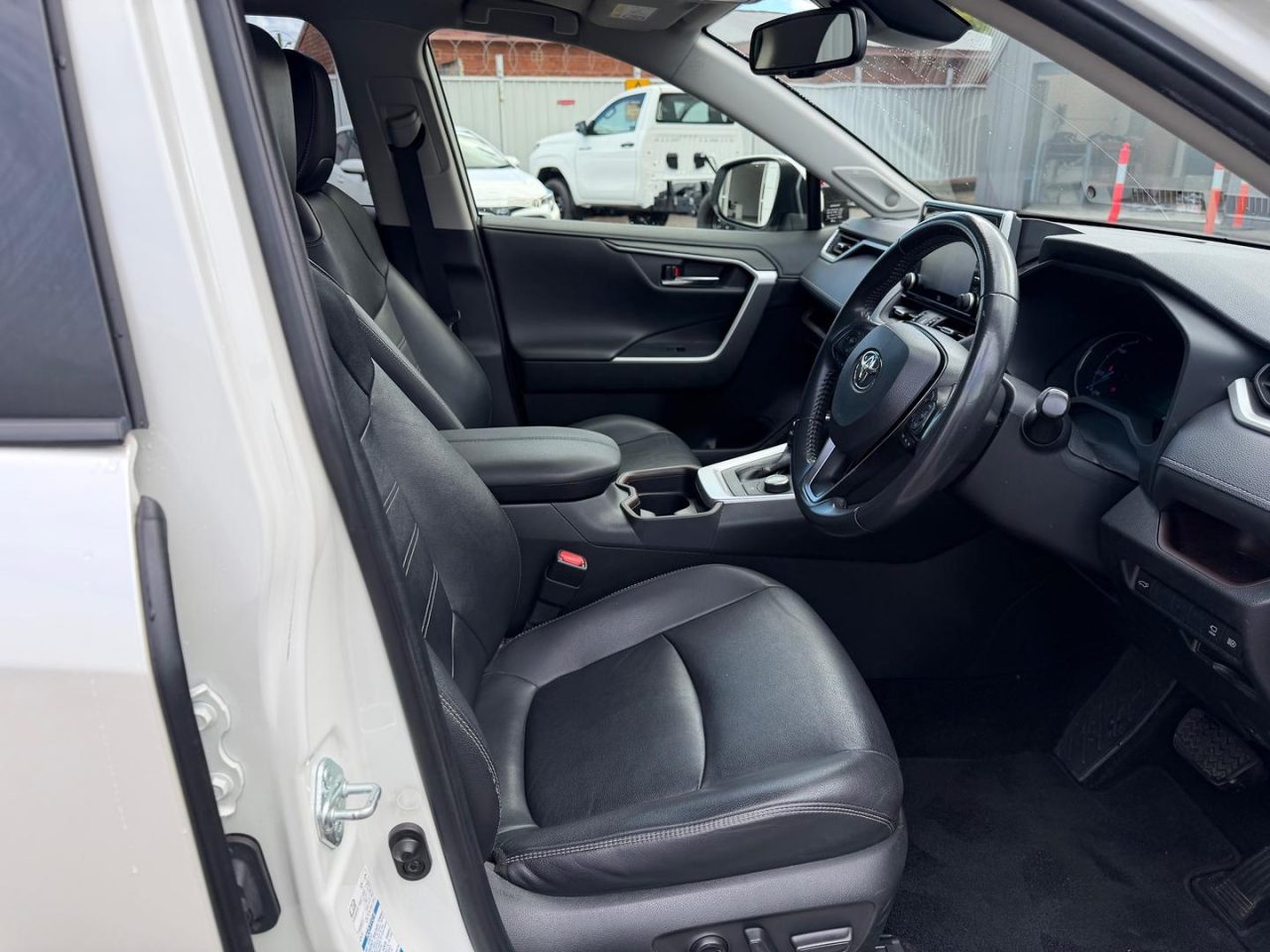 2020 Toyota RAV4 Hybrid Cruiser-AWD