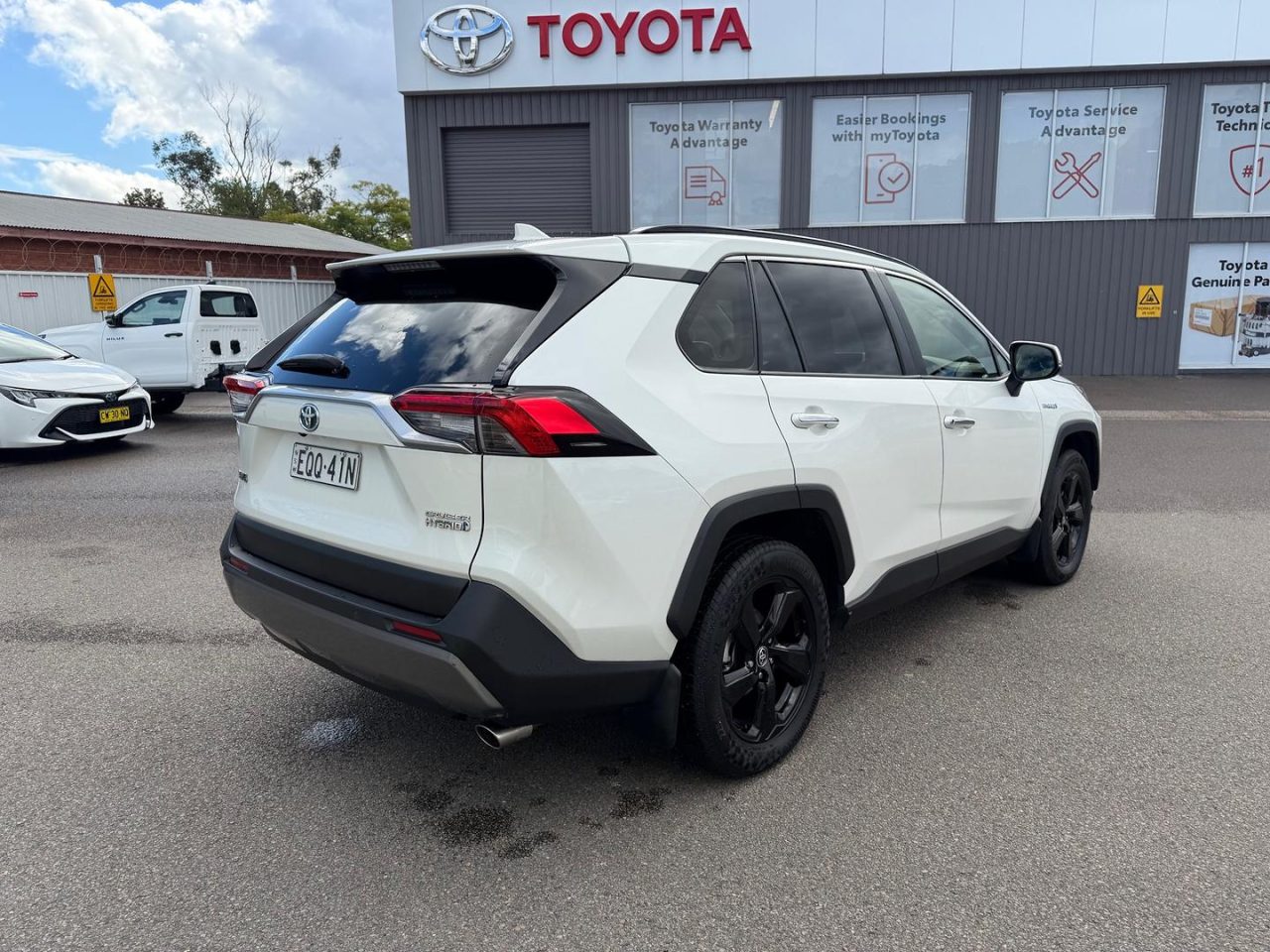 2020 Toyota RAV4 Hybrid Cruiser-AWD