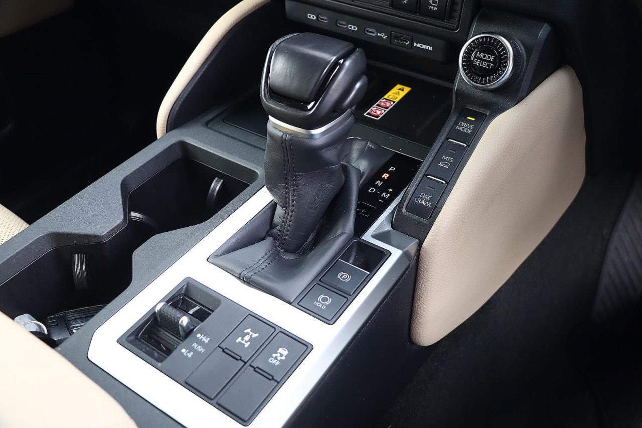 2025 Toyota Landcruiser Prado VX