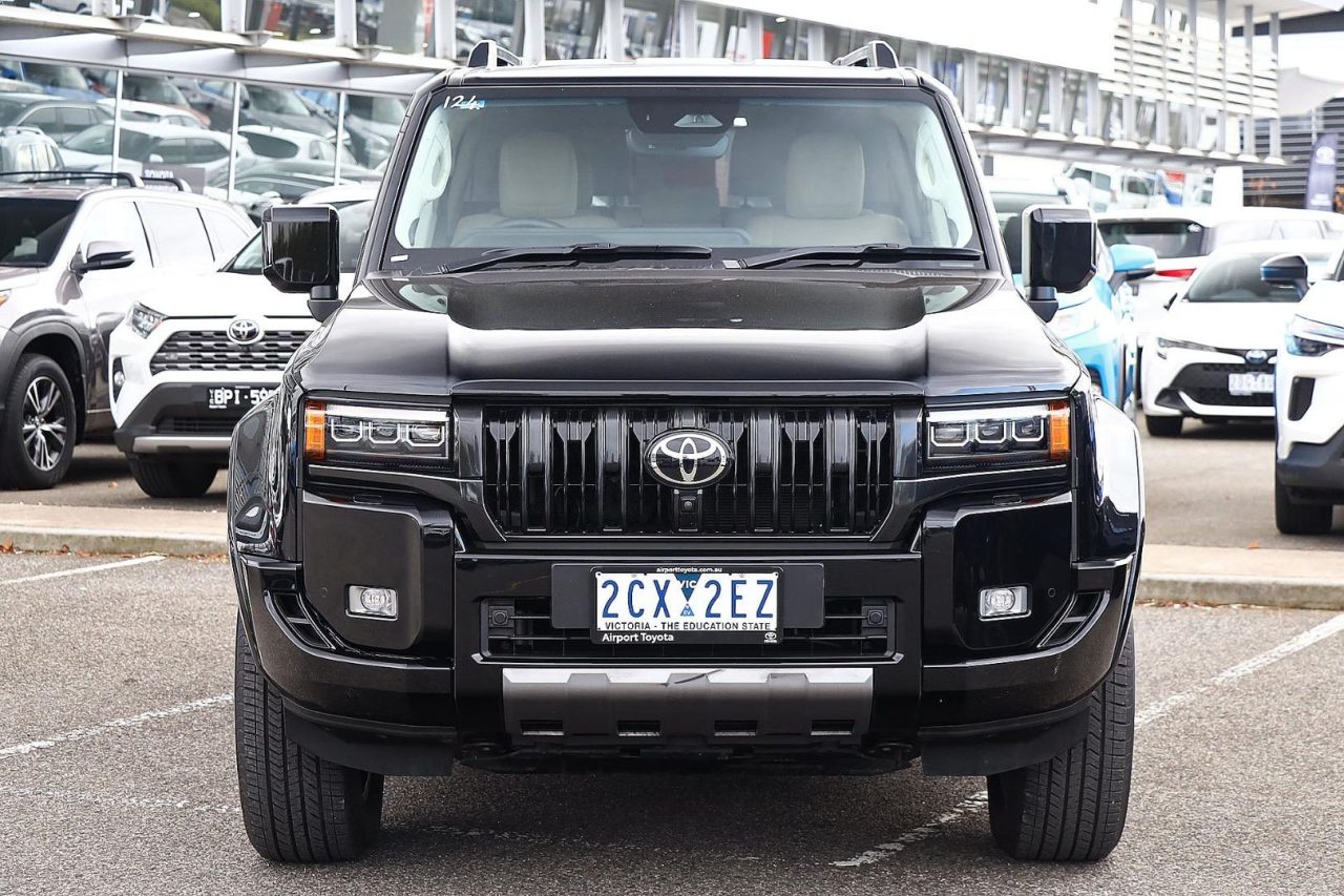 2025 Toyota Landcruiser Prado VX