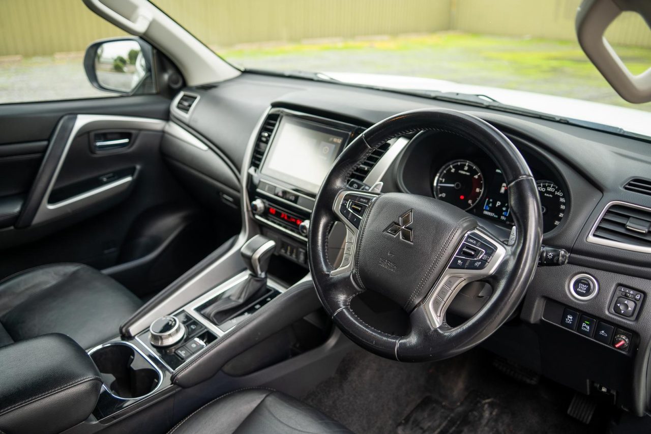 2020 Mitsubishi Pajero Sport GLS
