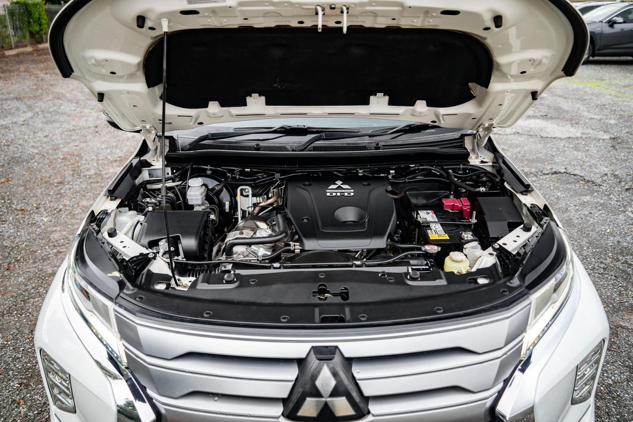 2020 Mitsubishi Pajero Sport GLS
