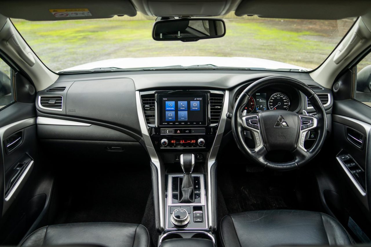 2020 Mitsubishi Pajero Sport GLS