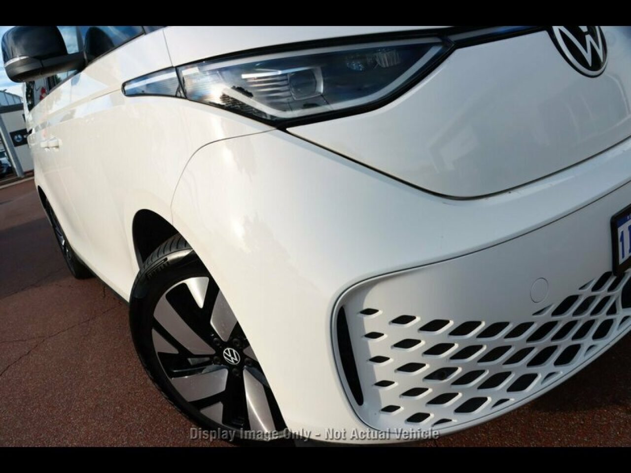 2025 Volkswagen ID. Buzz Pro SWB BEV560 Van Wagon (Candy White) New Car