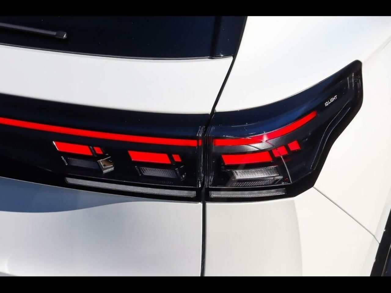 2026 Volkswagen Tiguan 200TSI eHybrid R-Line DSG Wagon (Pure White) Demo Car