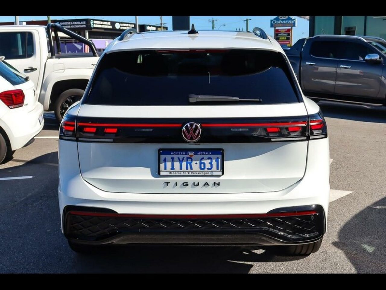 2026 Volkswagen Tiguan 200TSI eHybrid R-Line DSG Wagon (Pure White) Demo Car
