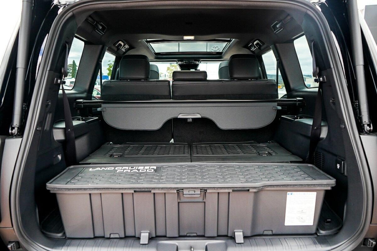 2026 Toyota Prado Kakadu