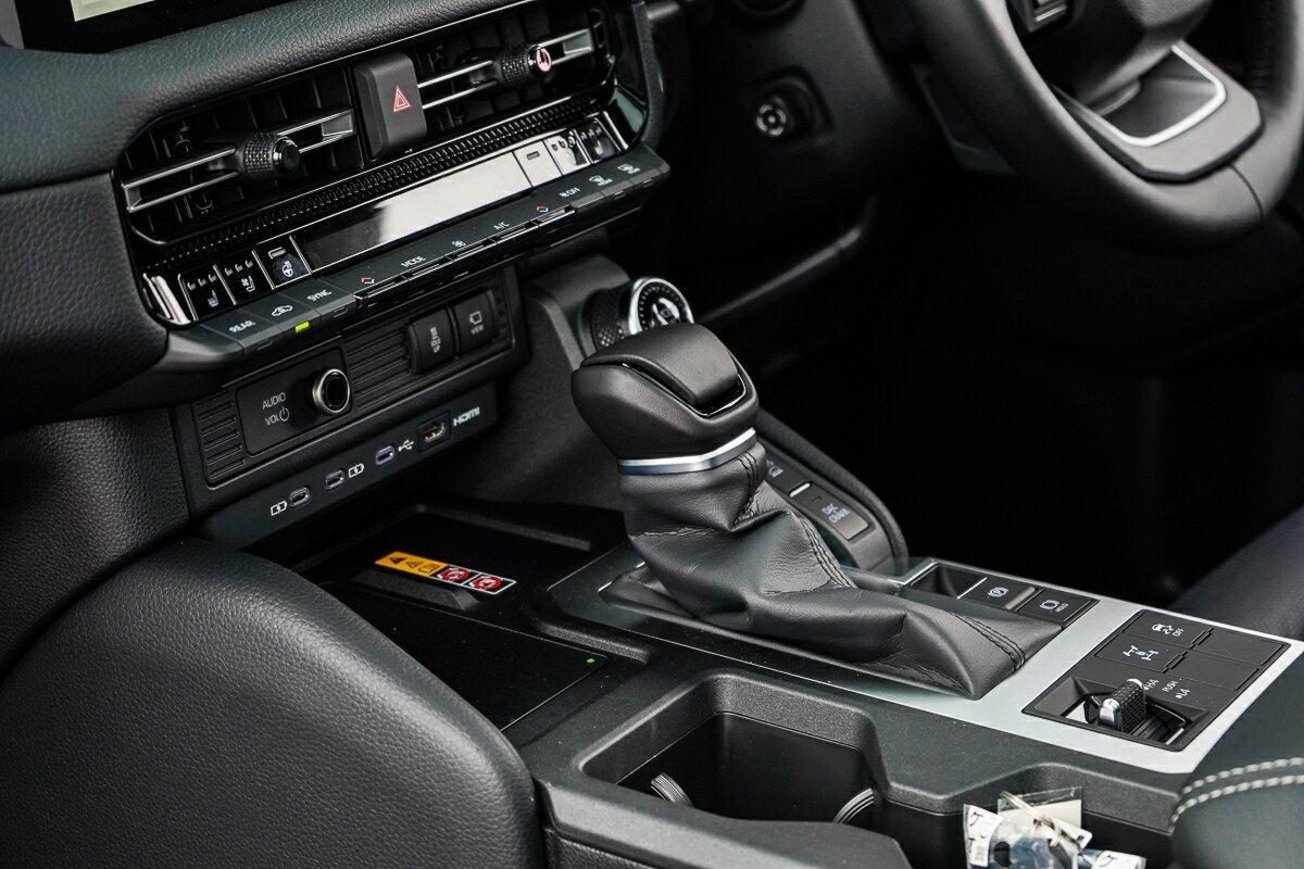 2026 Toyota Prado Kakadu