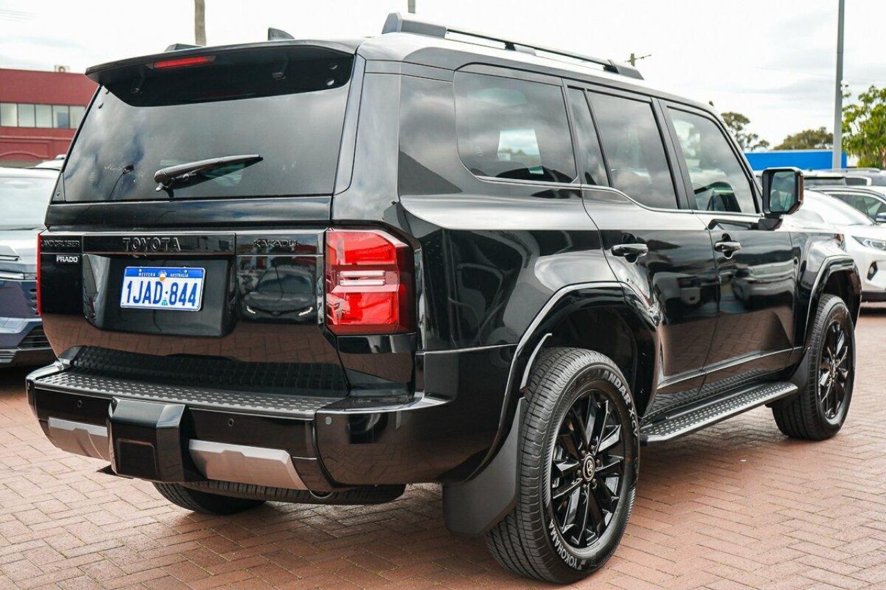 2026 Toyota Prado Kakadu