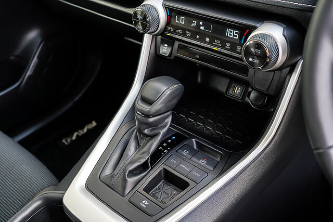 2024 Toyota RAV4 Hybrid GX 2WD